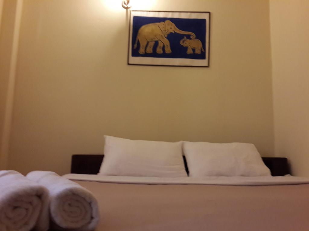 A Tee Guesthouse Luang Prabang Luaran gambar