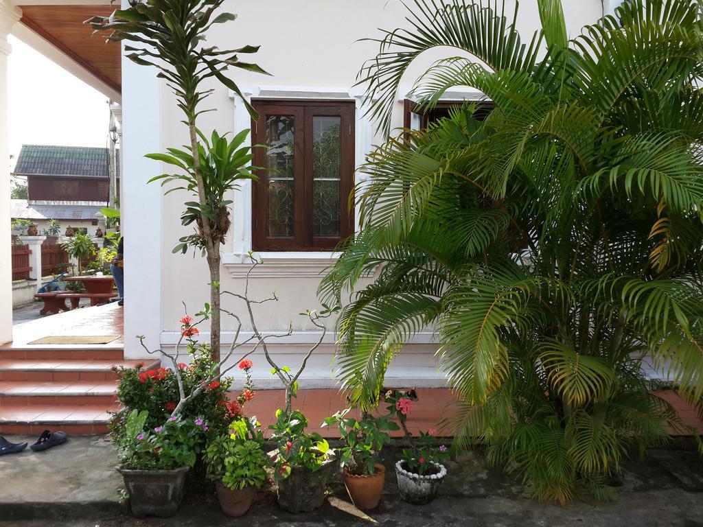 A Tee Guesthouse Luang Prabang Luaran gambar