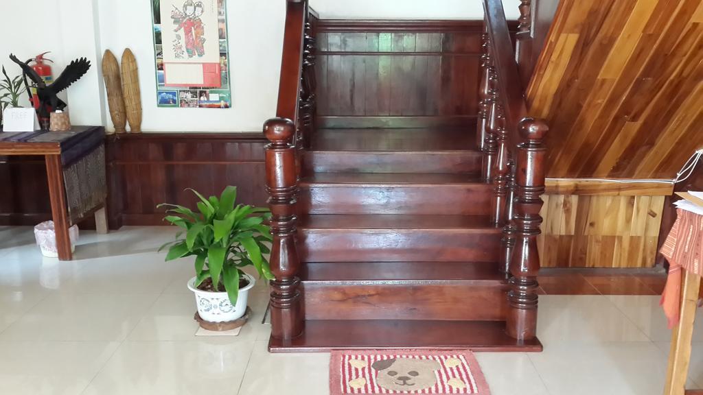 A Tee Guesthouse Luang Prabang Luaran gambar