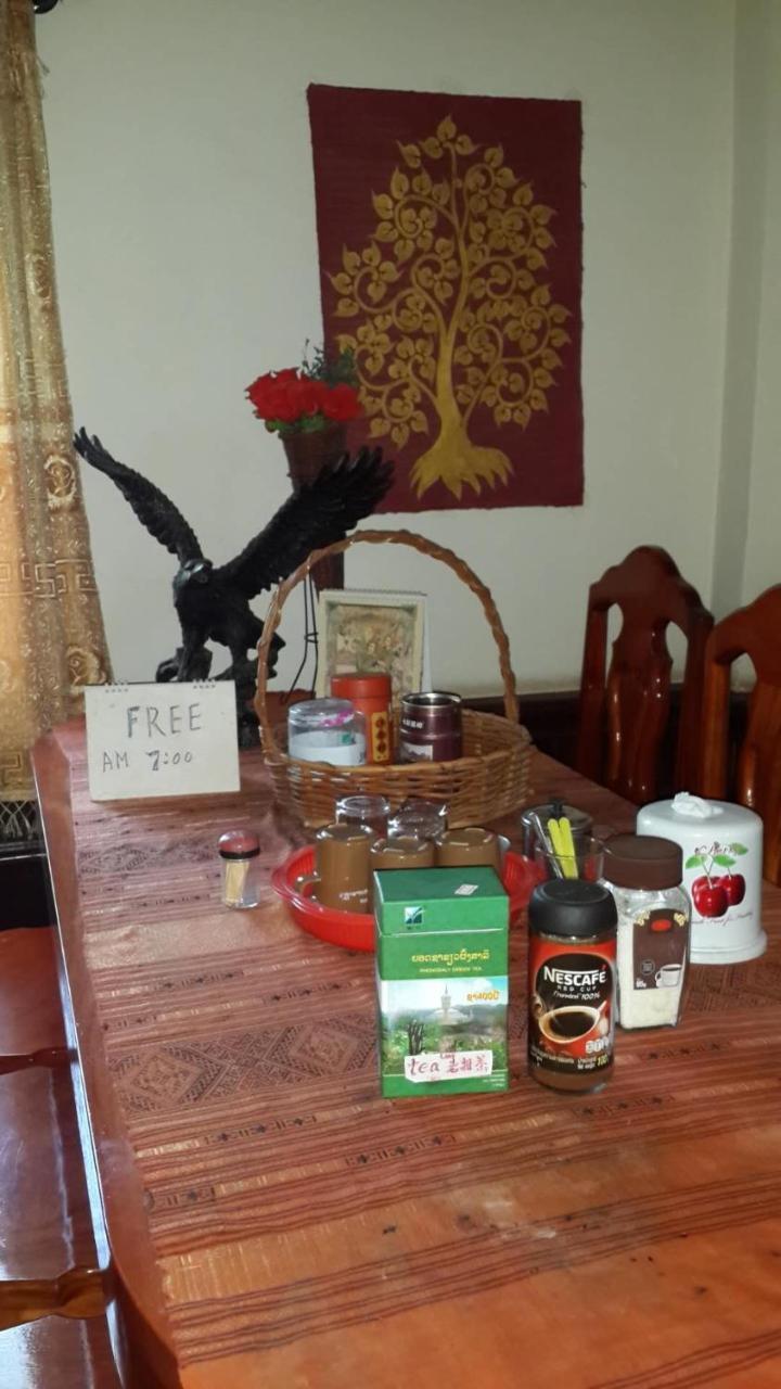A Tee Guesthouse Luang Prabang Luaran gambar